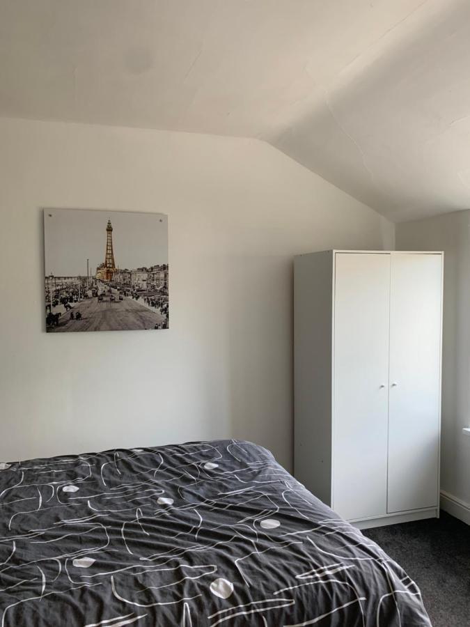 Villa Beautiful House In A Perfect Location Lytham St Annes Esterno foto